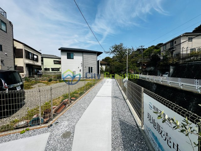 鎌倉市腰越4丁目　新築戸建全2棟　2号棟の駐車場