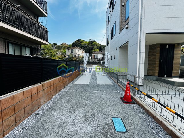 鎌倉市腰越4丁目　新築戸建全2棟　2号棟の駐車場