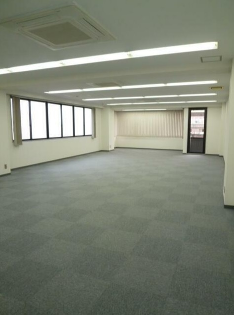 アドバンス喜月ビルの内装