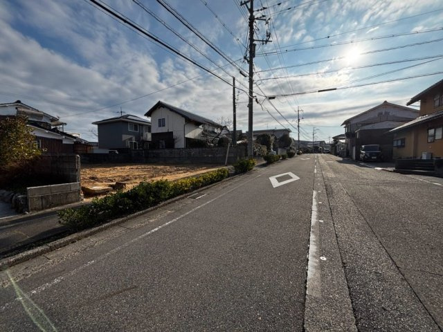 【前面道路含む現地写真】の画像