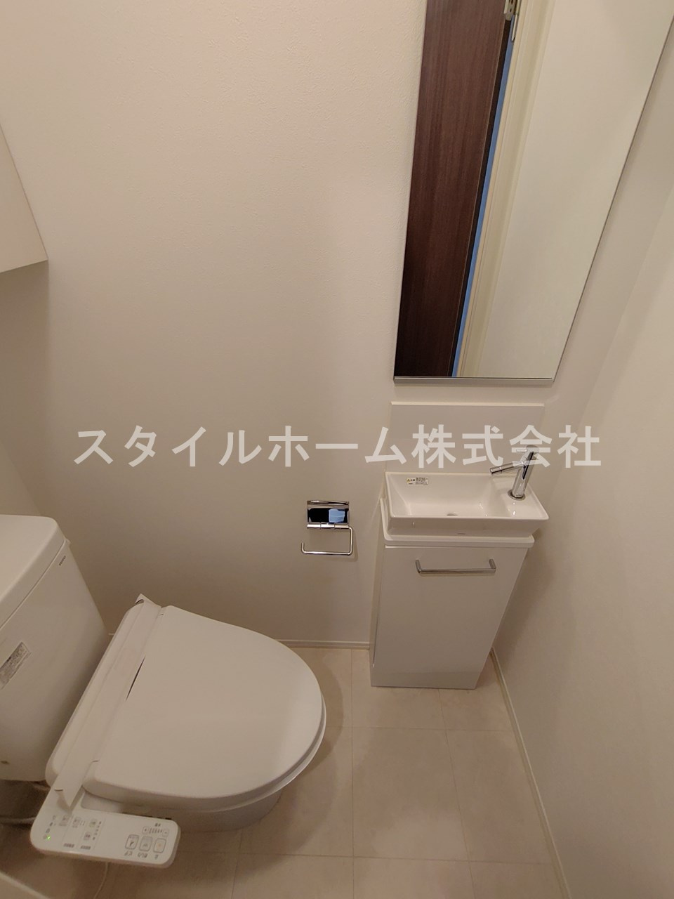 ヴェール東橋良のトイレ|別部屋写真です。