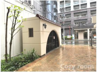 【その他共用部分】 | ハイムタケダT-9 | 敷地内ゴミ置き場もアーチ形でお洒落(^-^)