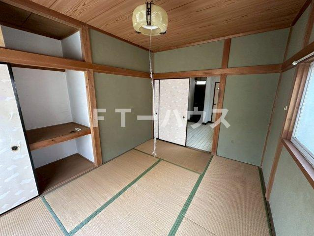 船橋市前原西８丁目のアパートの和室