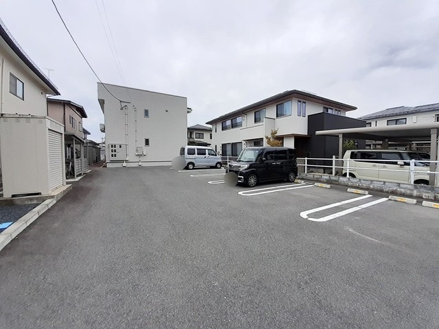 アヴニールの駐車場|駐車場