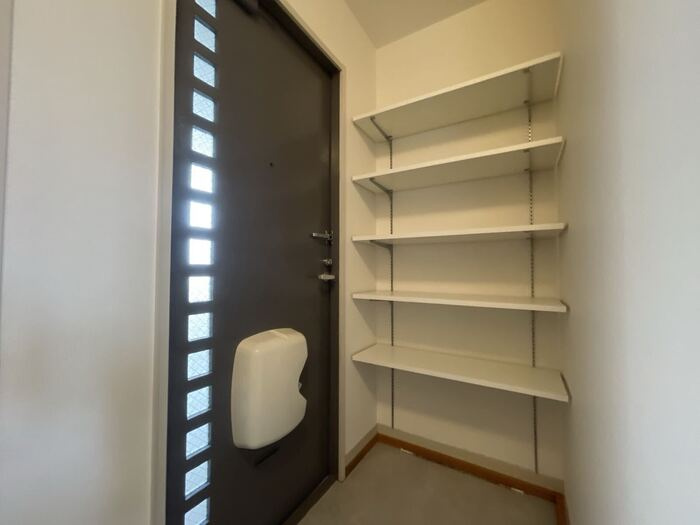 ディアス乙井の玄関