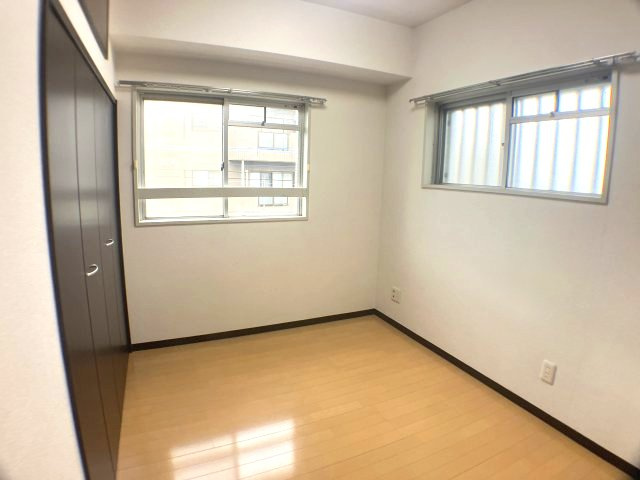 さいたま市桜区西堀２丁目の賃貸マンションの居間・リビング