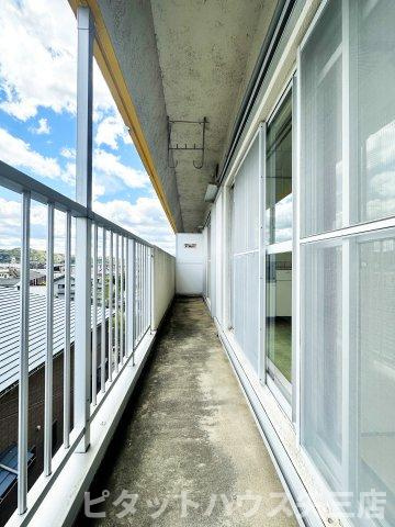 平野マンションのバルコニー|陽当たり良好なバルコニーです