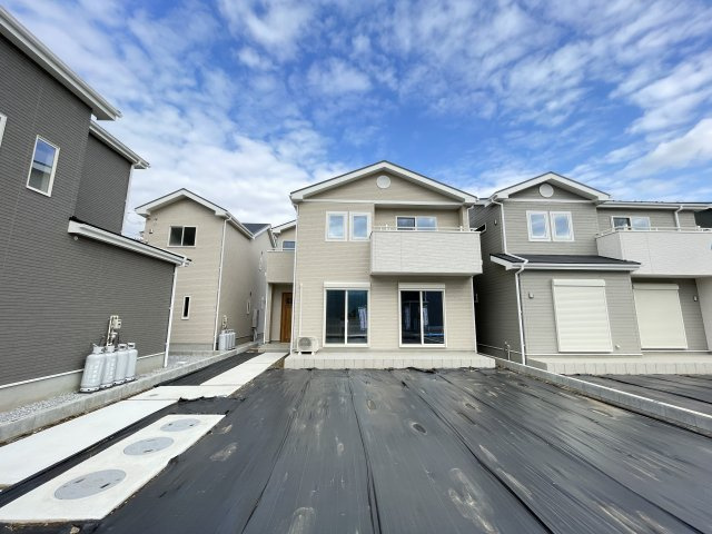 熊谷市塩　AiTOWN　全17区画9邸の外観