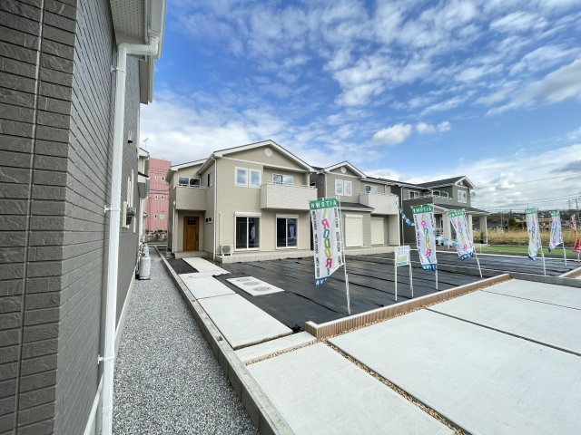 熊谷市塩　AiTOWN　全17区画9邸の外観