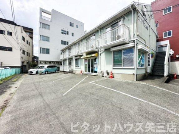 フレグランス望の駐車場|駐車スペースもあります