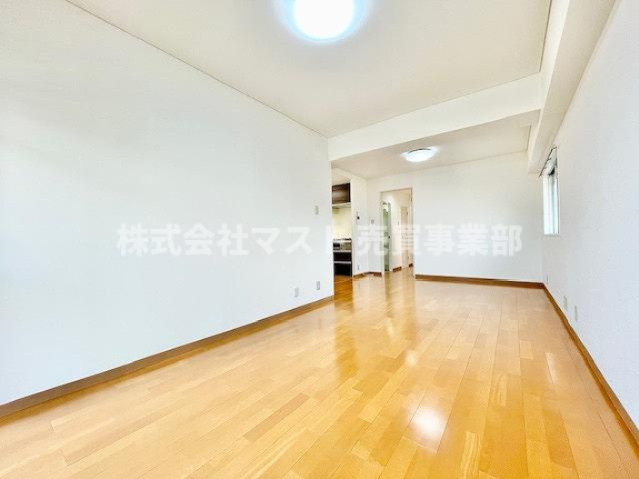 朝日プラザ北田辺の居間・リビング|◆シンプルな内装は落ち着きのある空間・ゆったりとした家族とのひとときを過ごせますね♪
