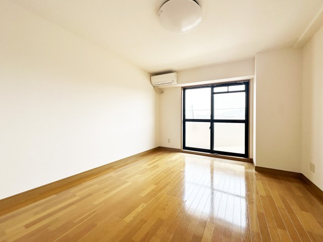 リバティマンションの居間・リビング