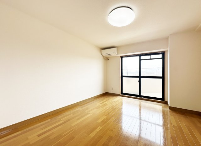 リバティマンションの居間・リビング