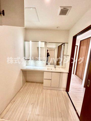 ラシーネ向日葵の洗面所