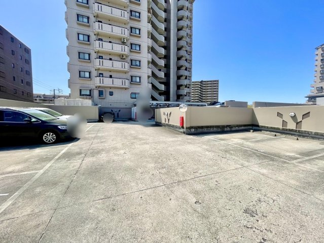 グローリアスヒルズ日進第二の駐車場|駐車場使用料：4,500円～8,500円（月額）