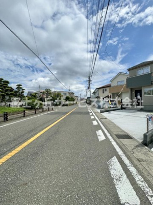 【前面道路含む現地写真】 | 静岡市葵区上土2丁目 7期 新築一戸建て 2号棟 | 前面道路含む現地写真です