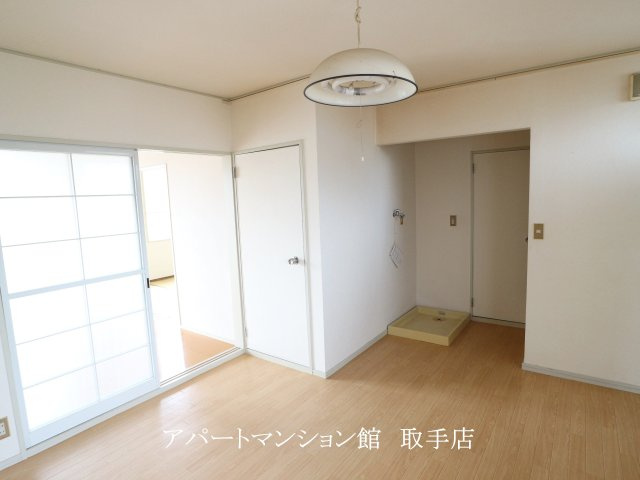 ルフランイノの居間・リビング