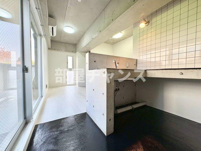 NOVELの居間・リビング