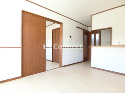 【内装】 | グランフォーレタウン | 居室と寝室を分けて生活できる１ＬＤＫ。