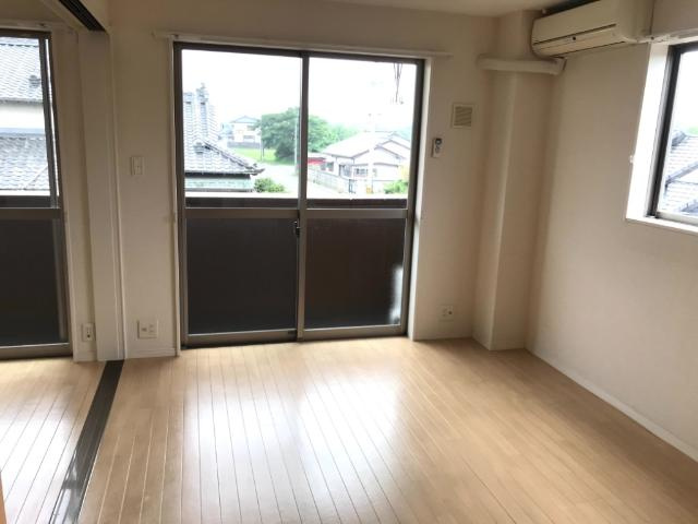 フィオーレツカサⅡの居間・リビング|リビング