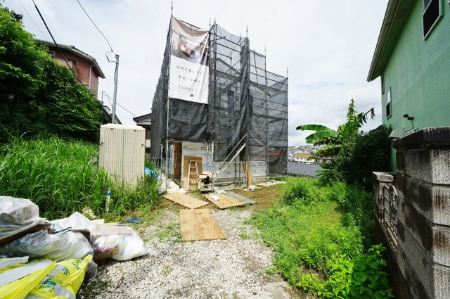 【横浜市保土ケ谷区鎌谷町148-2新築戸建て】★仲介手数料無料★（宮谷小学校・宮田中学校）