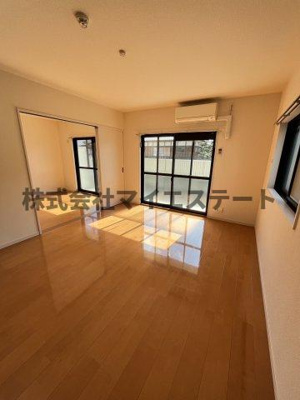 【洋室】 | メゾンシャルマン | 別部屋写真