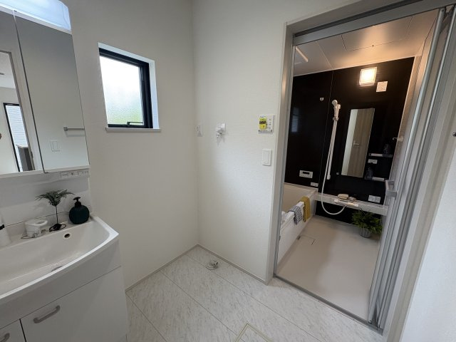 堺市東区大美野の新築一戸建の洗面所|スペースが確保できる洗面所です