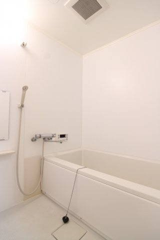 グリーン北塩屋の浴室