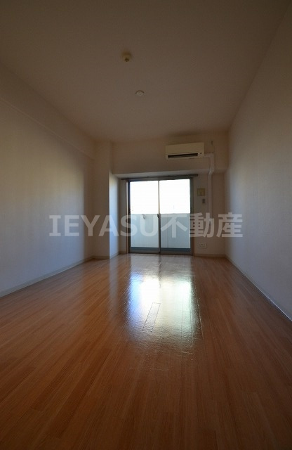 リーベングランツ平和大通りの内装