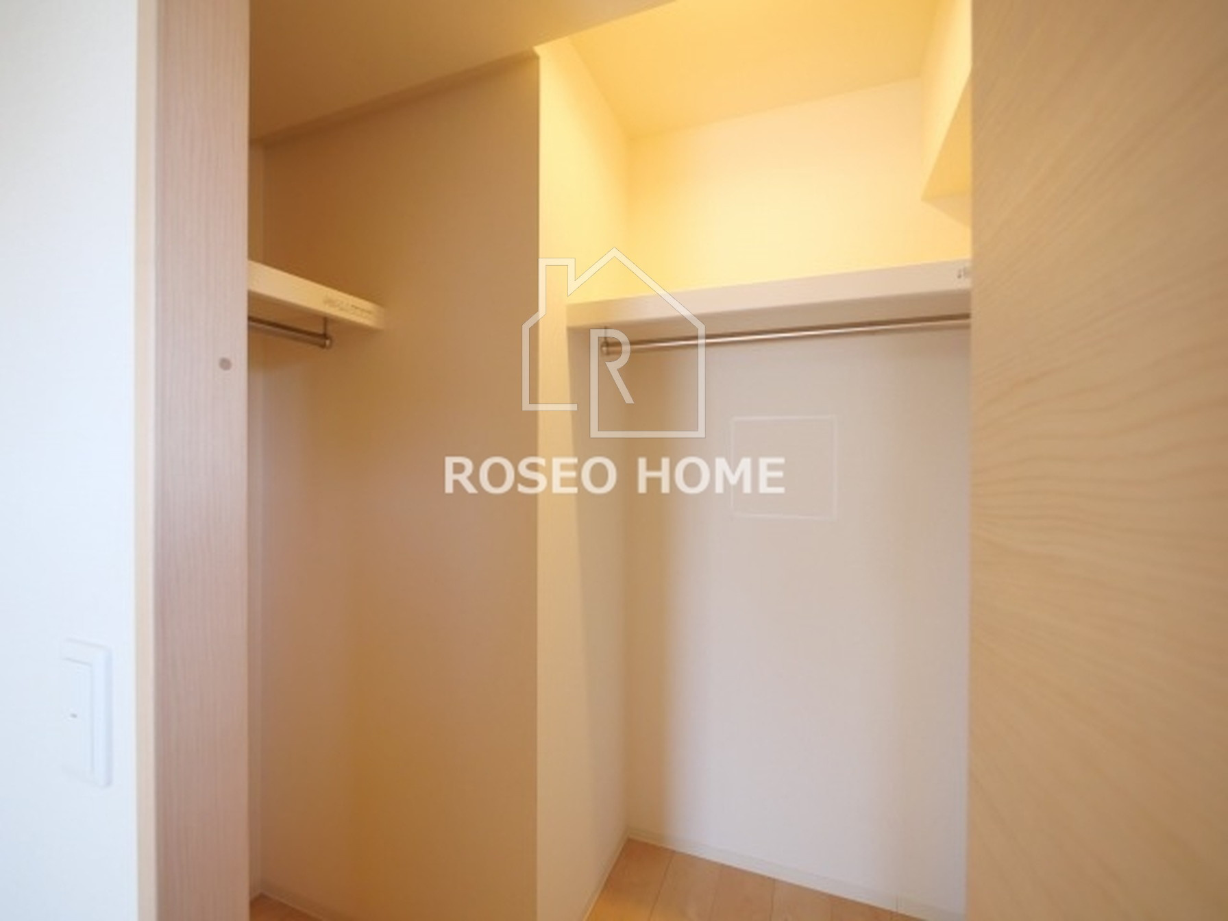 ドミツィール福の収納