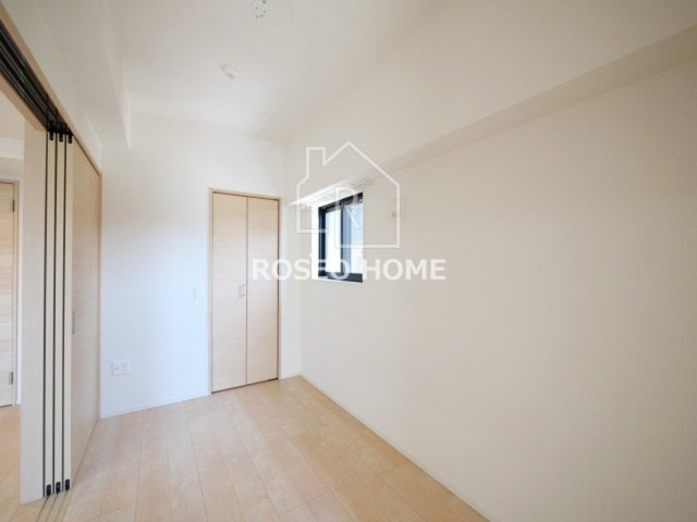 ドミツィール福の洋室