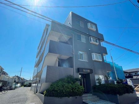 グレーストーエイの外観