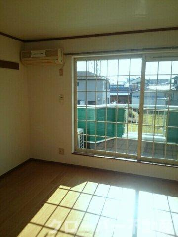 エヴァーグリーン　Ｂの内装