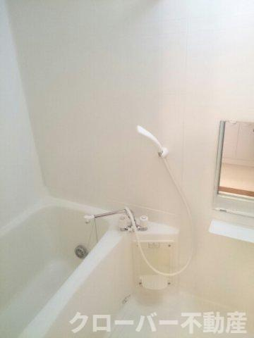 エヴァーグリーン　Ｂの浴室