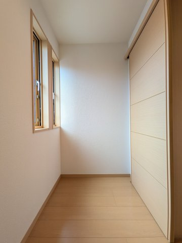 【内装】 | ベルリード東海神Ａ | 廊下の収納です