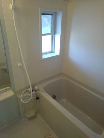 サニ－フィ－ルドⅡの浴室