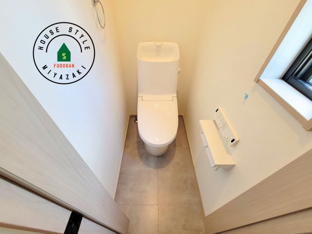 宮崎市フォレクス中西町第2-1棟（1号棟）のトイレ|温水洗浄便座を完備しております。