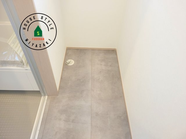 宮崎市フォレクス中西町第2-1棟（1号棟）のランドリースペース|ランドリースペースとなります。広々して有効的にご使用できます。 