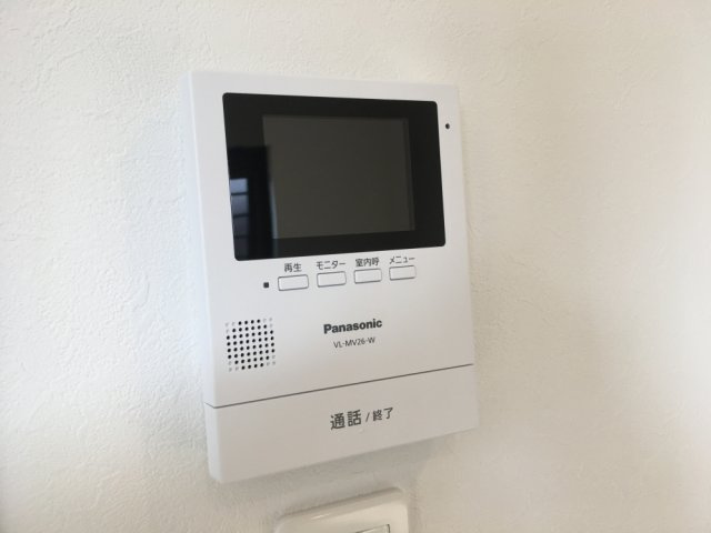宮崎市フォレクス中西町第2-1棟（1号棟）の設備|不在時来客も自動録画で確認、また、室内から玄関先の様子を確認することができます。同社仕様。