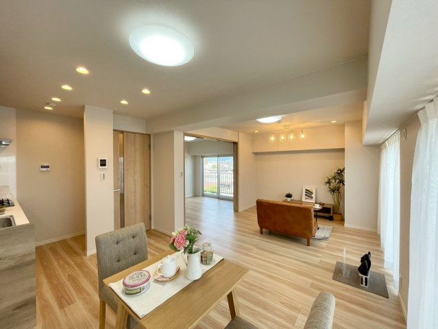 【居間・リビング】 | シャルマンコーポ高崎　5F