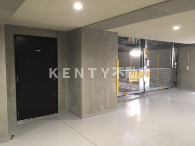 【駐車場】 | レガリス品川南大井パークサイド | 駐車場に車を止められます