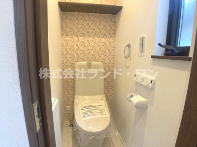 【トイレ】 | 所沢市上安松　全1棟 | ２F