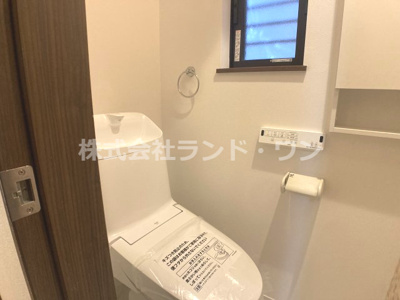 【トイレ】 | 所沢市上安松　全1棟 | １F