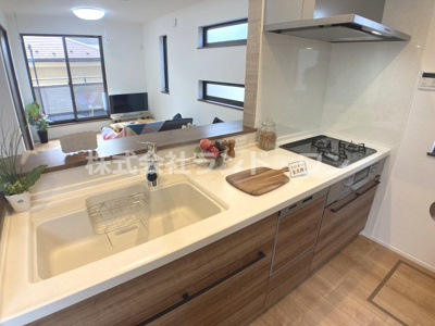 【キッチン】 | 所沢市上安松　全1棟 | 対面キッチン