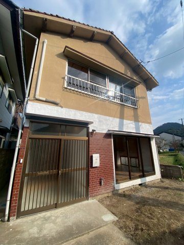 倉吉市余戸谷町戸建（収益物件）の外観