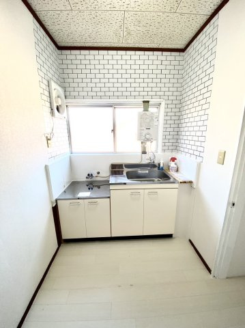 内町中古住宅（収益物件）のキッチン