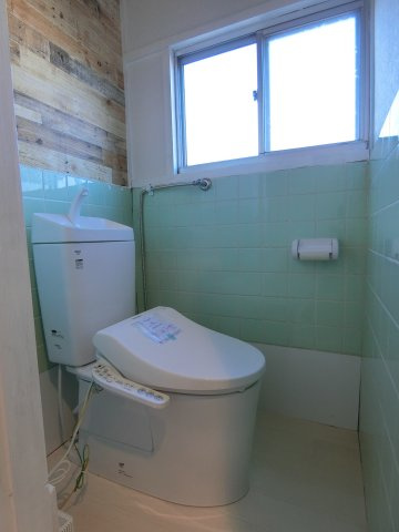 内町中古住宅（収益物件）のトイレ
