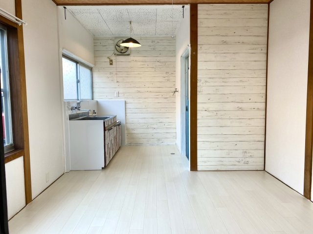 内町中古住宅（収益物件）のキッチン