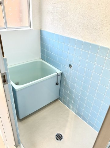 内町中古住宅（収益物件）の浴室