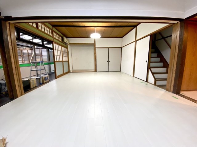 倉吉市小鴨中古住宅（収益物件）の居間・リビング